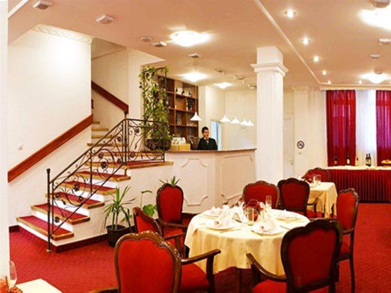 Hotel Victoria Skopje Exteriör bild