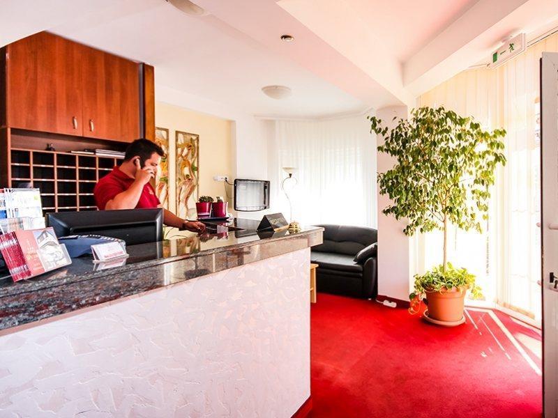 Hotel Victoria Skopje Exteriör bild