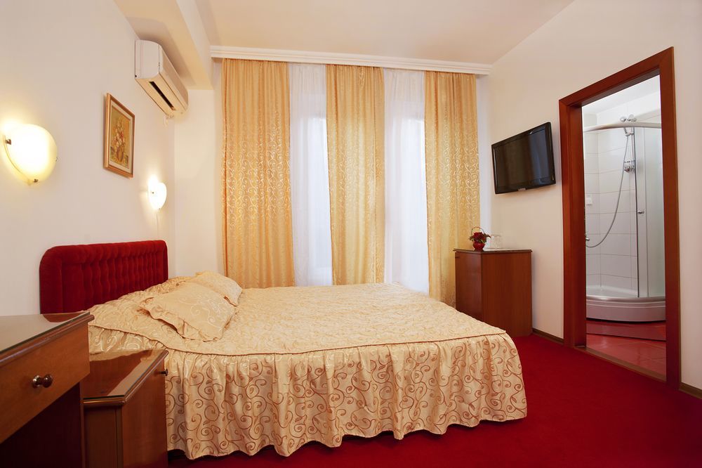 Hotel Victoria Skopje Exteriör bild