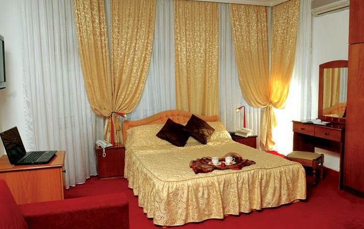Hotel Victoria Skopje Rum bild
